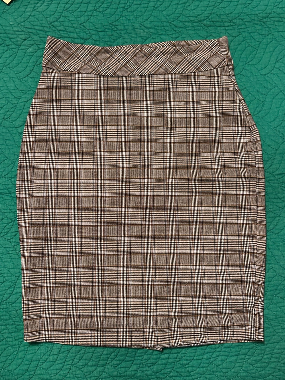 RW&CO PLAID SKIRT - The perfect Fall skirt